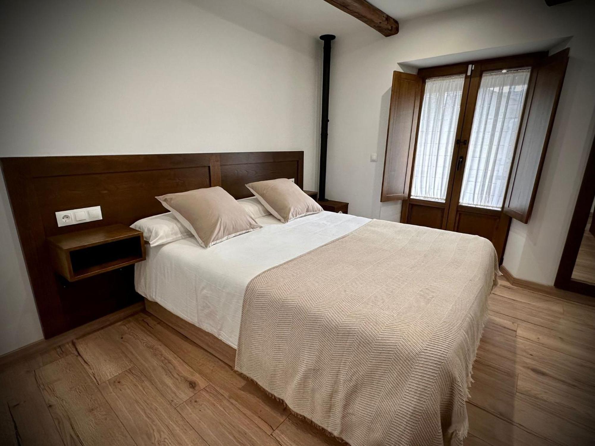 La Casina De La Yeye San Cristobal De Valdueza Villa Luaran gambar
